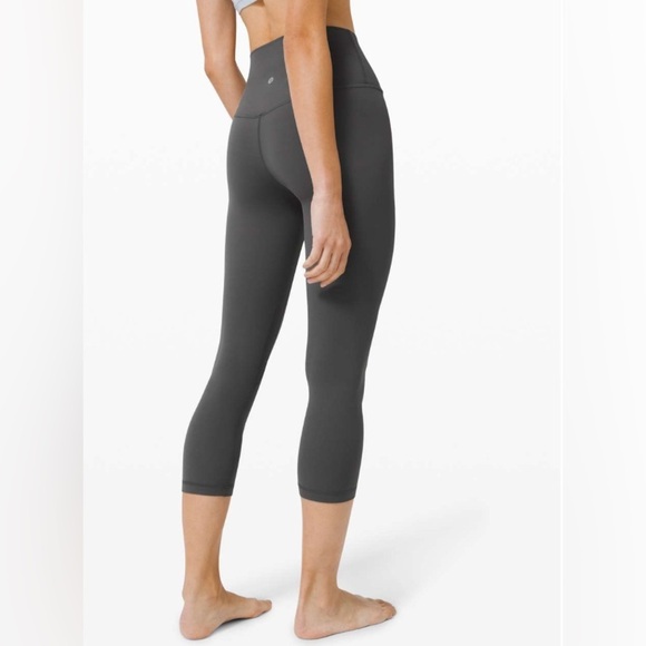 Lululemon Align Crop *21"
Graphite Grey - Picture 2 of 5